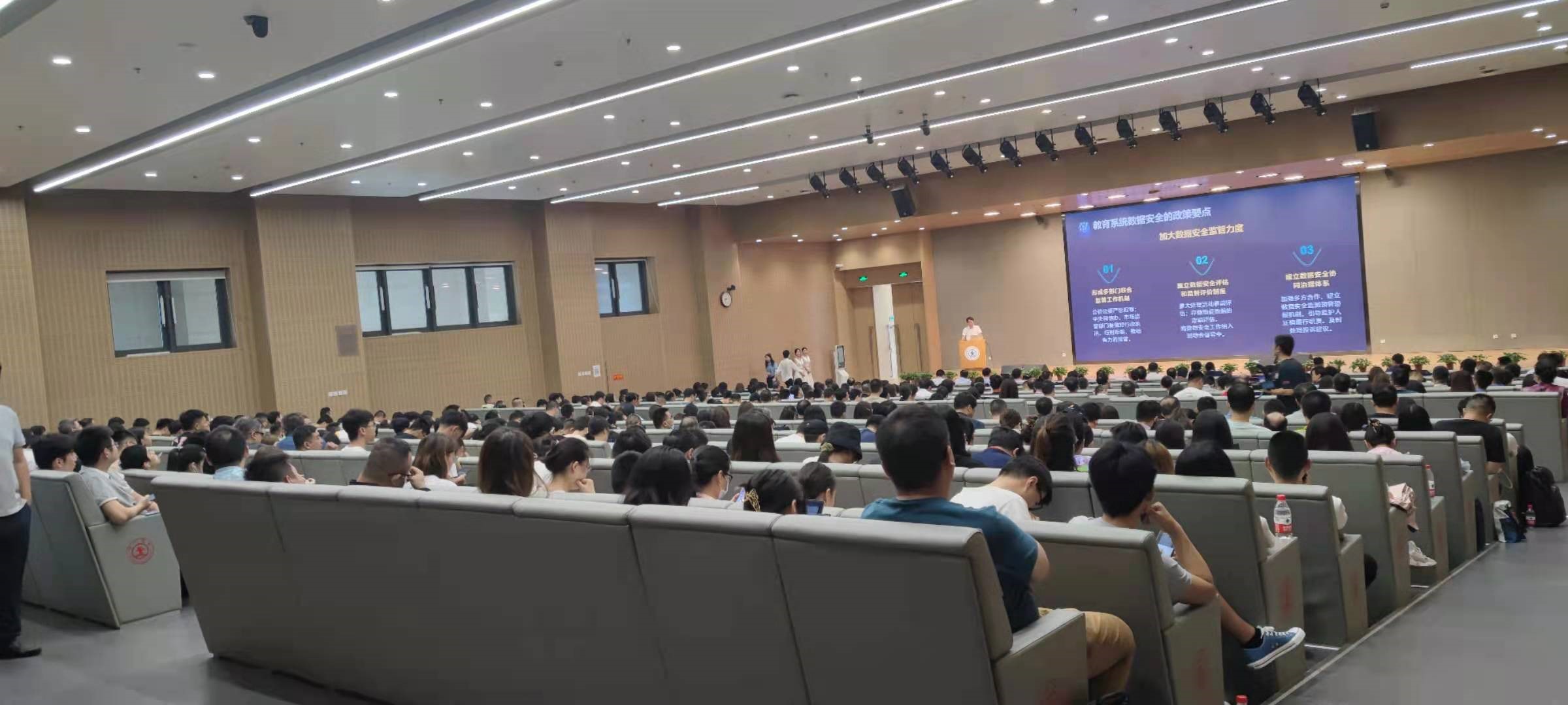 YY易游 - 热点体育内容展示与赛事直播资讯平台|YY官方入口